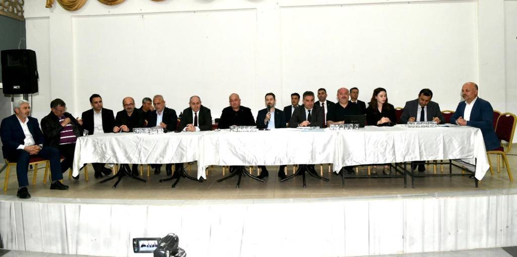 bilecik-haber_ak-parti-canakkale-milletvekili-ayhan-gider-yenice-de-muhtarlarla-bulustu-71930.jpg