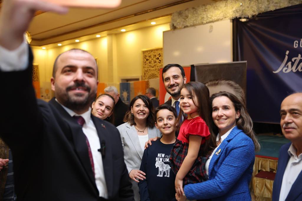 bilecik-haber_ak-parti-istanbul-il-baskanligi-ramazanda-200-bin-aileyi-ziyaret-etti-67889.jpg
