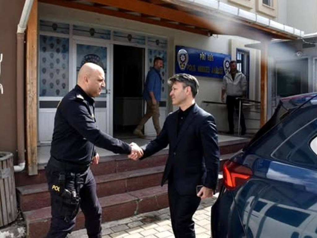 bilecik-haber_gelibolu-belediye-baskani-soyuak-tan-ilce-emniyet-muduru-alay-a-ziyaret-68772.jpg