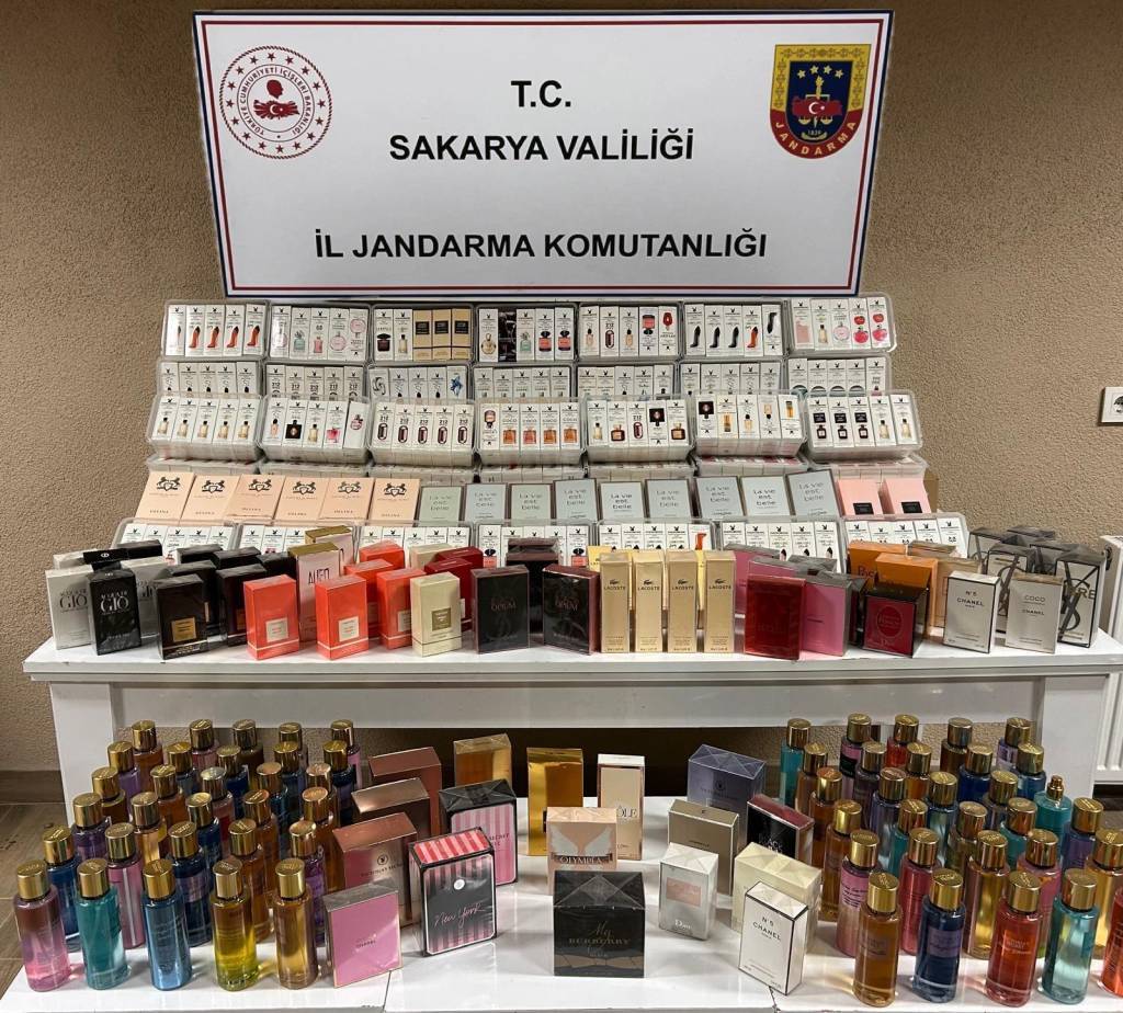 bilecik-haber_sakarya-da-1163-kacak-urun-ele-gecirildi-69589.jpg
