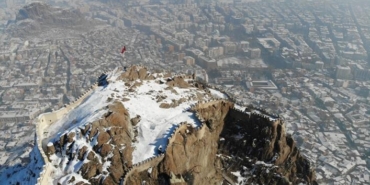 EFSANELER-DIYARINDAN-TARIHE-YOLCULUK-76804