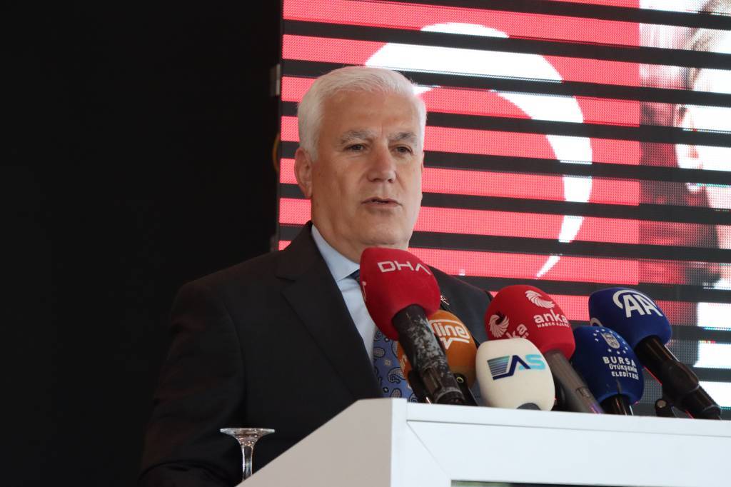 bilecik-haber_bursa-da-marmara-denizi-nde-musilaj-ile-mucadele-toplantisi-gerceklestirildi-76470.jpg