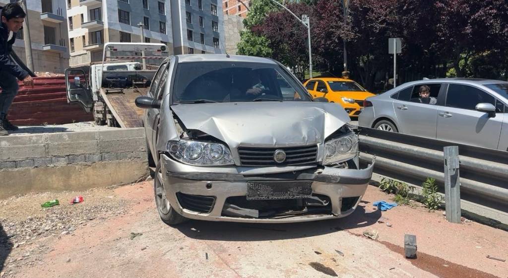 bilecik-haber_kocaeli-de-trafik-kazasinda-5-kisi-yaralandi-73231.jpg