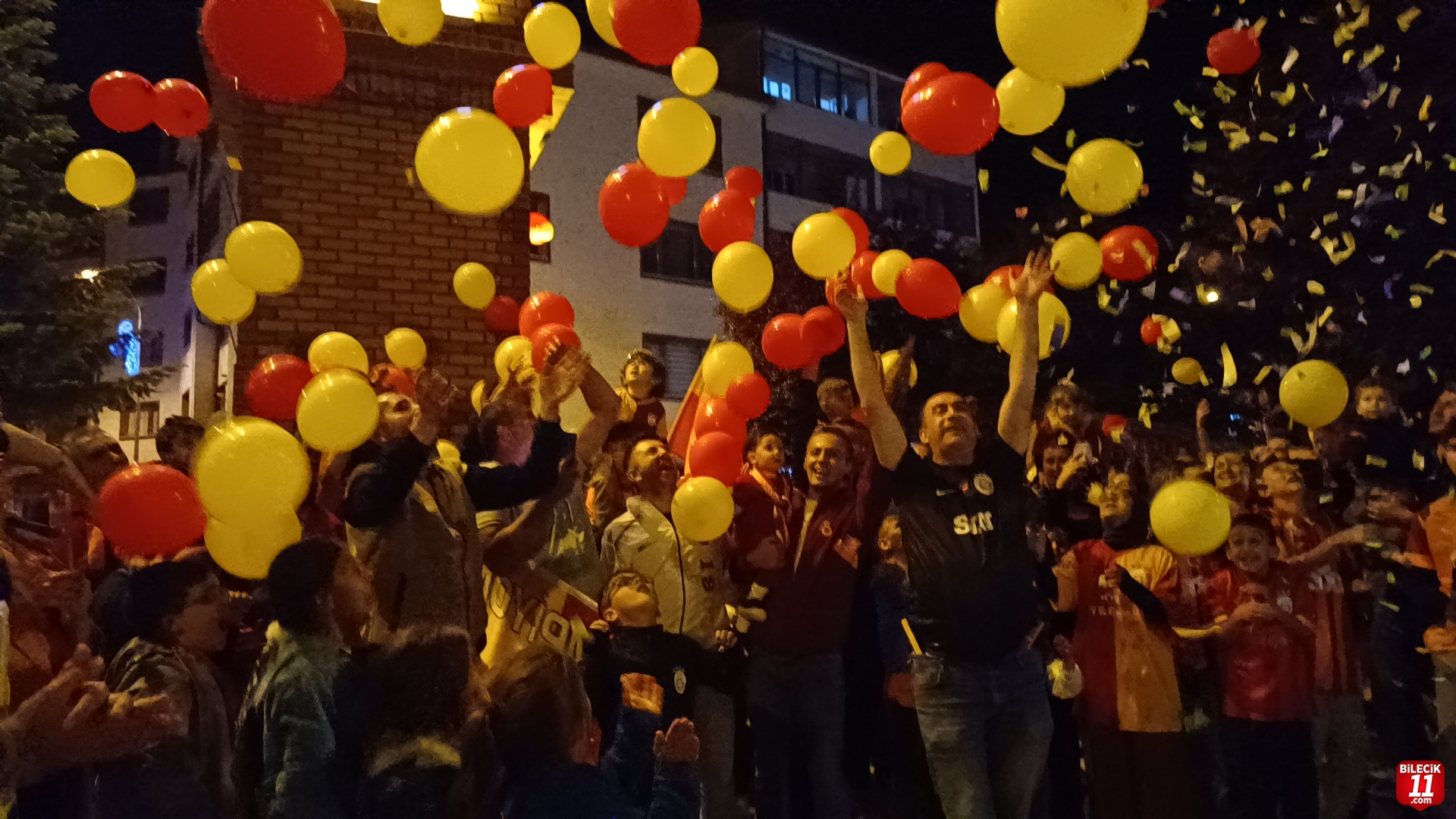 Pazaryeri ilçesinde kanser hastalarına farkındalık için balon uçurma etkinliği yapıldı