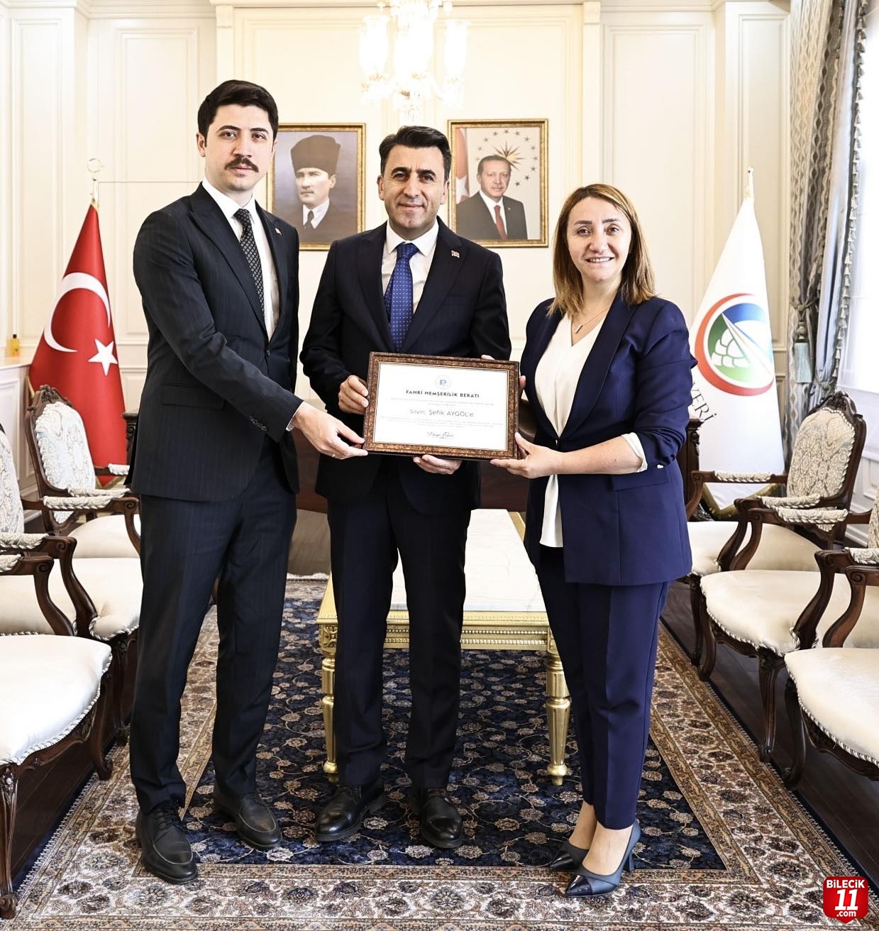 ŞEFİK VALİYE ANLAMLI HEDİYE