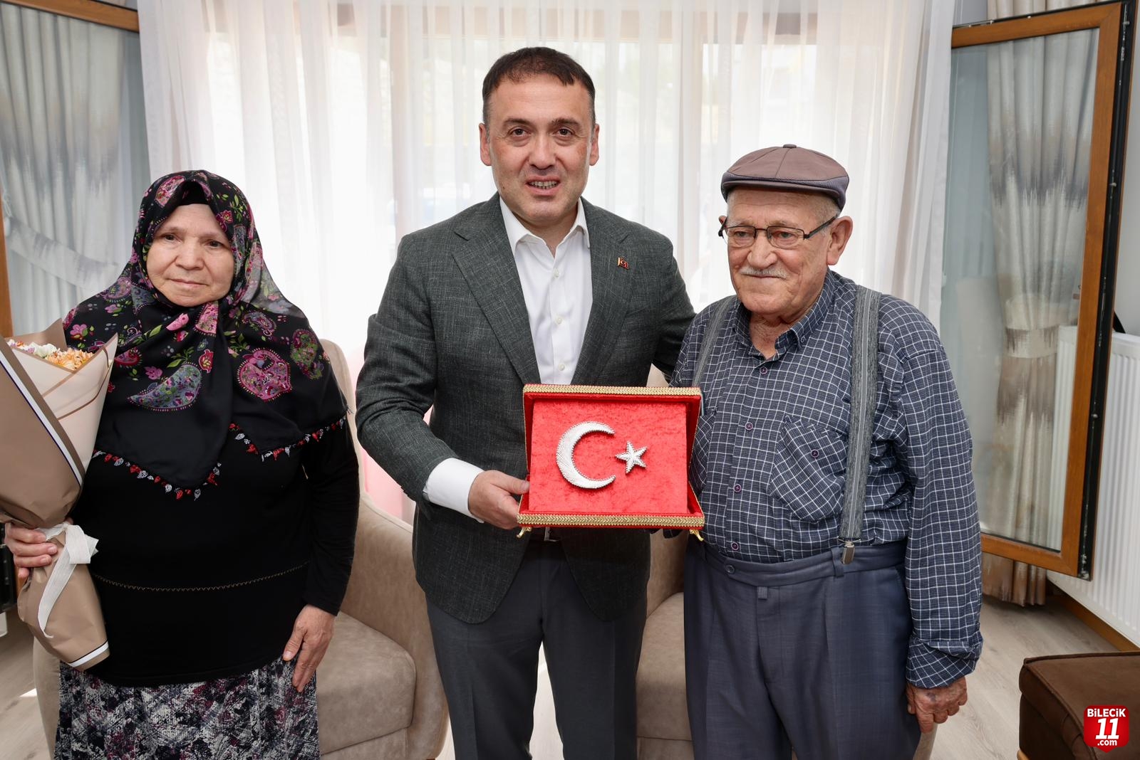 Bilecik Valisi Sözer'den şehit ailesine ziyaret