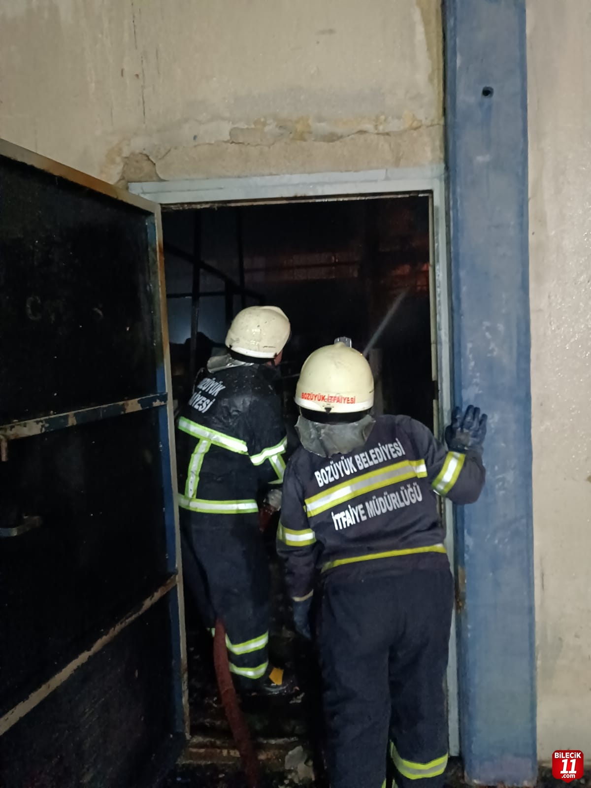 Bilecik'te bir fabrikada çıkan yangın söndürüldü