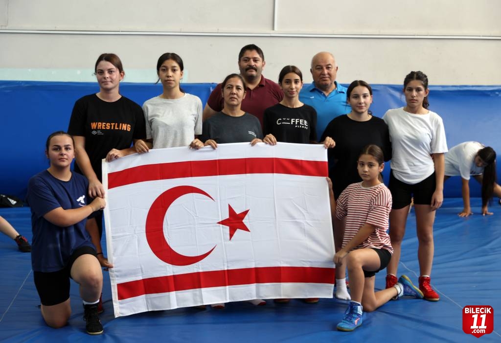 KKTC'den gelen kadın güreşçiler Edirne'de kamp yaptı