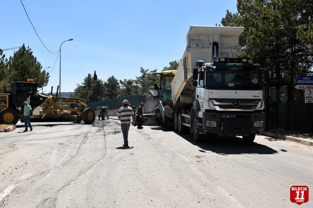 Söğüt'te Sıcak Asfalt Dökümü