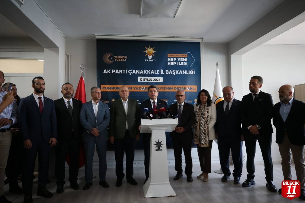 Adalet Bakanı Tunç, AK Parti Çanakkale İl Başkanlığı'nda konuştu: