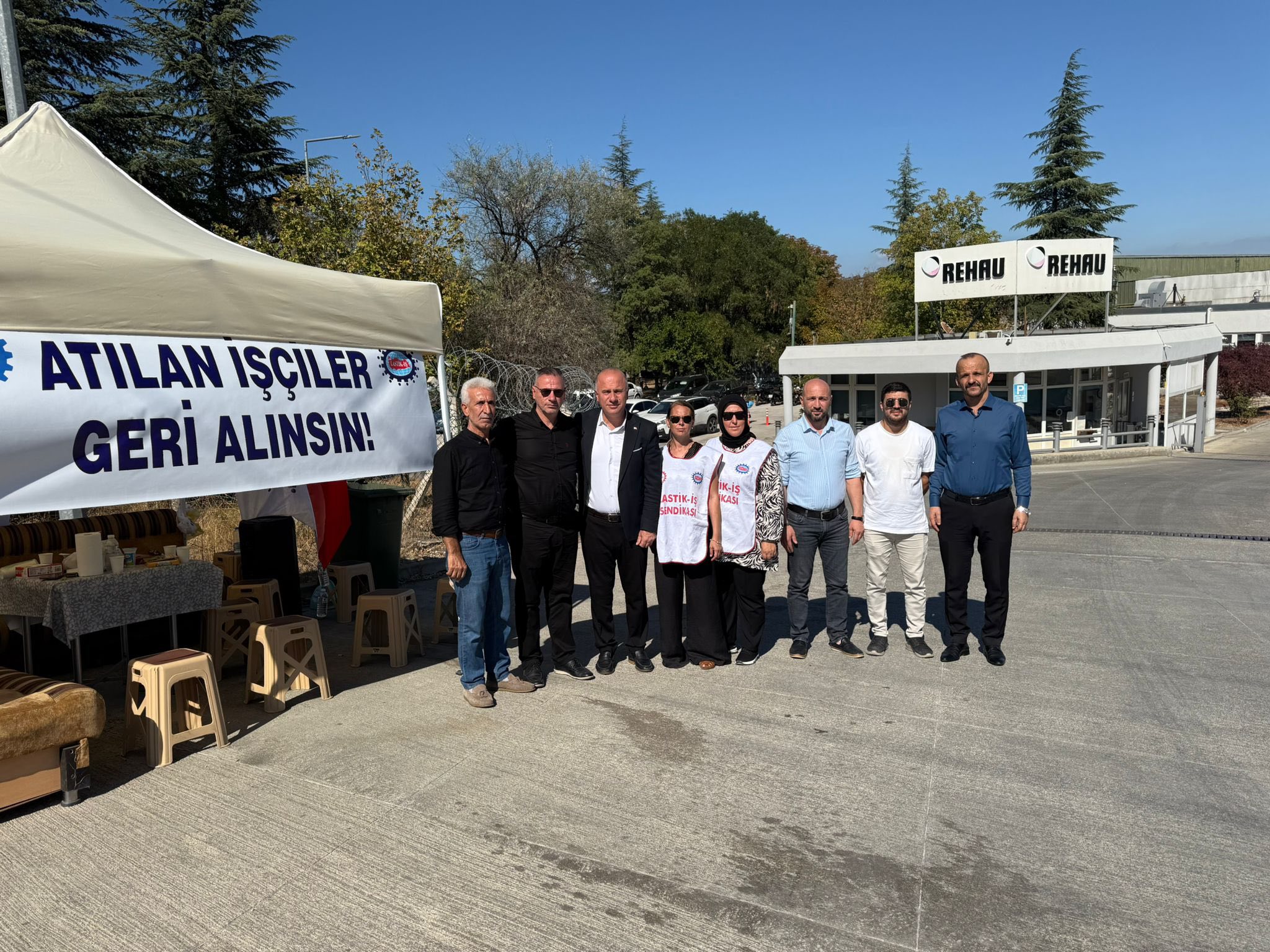 BAŞKAN TORUN EMEĞİN VE EMEKÇİNİN YANINDA