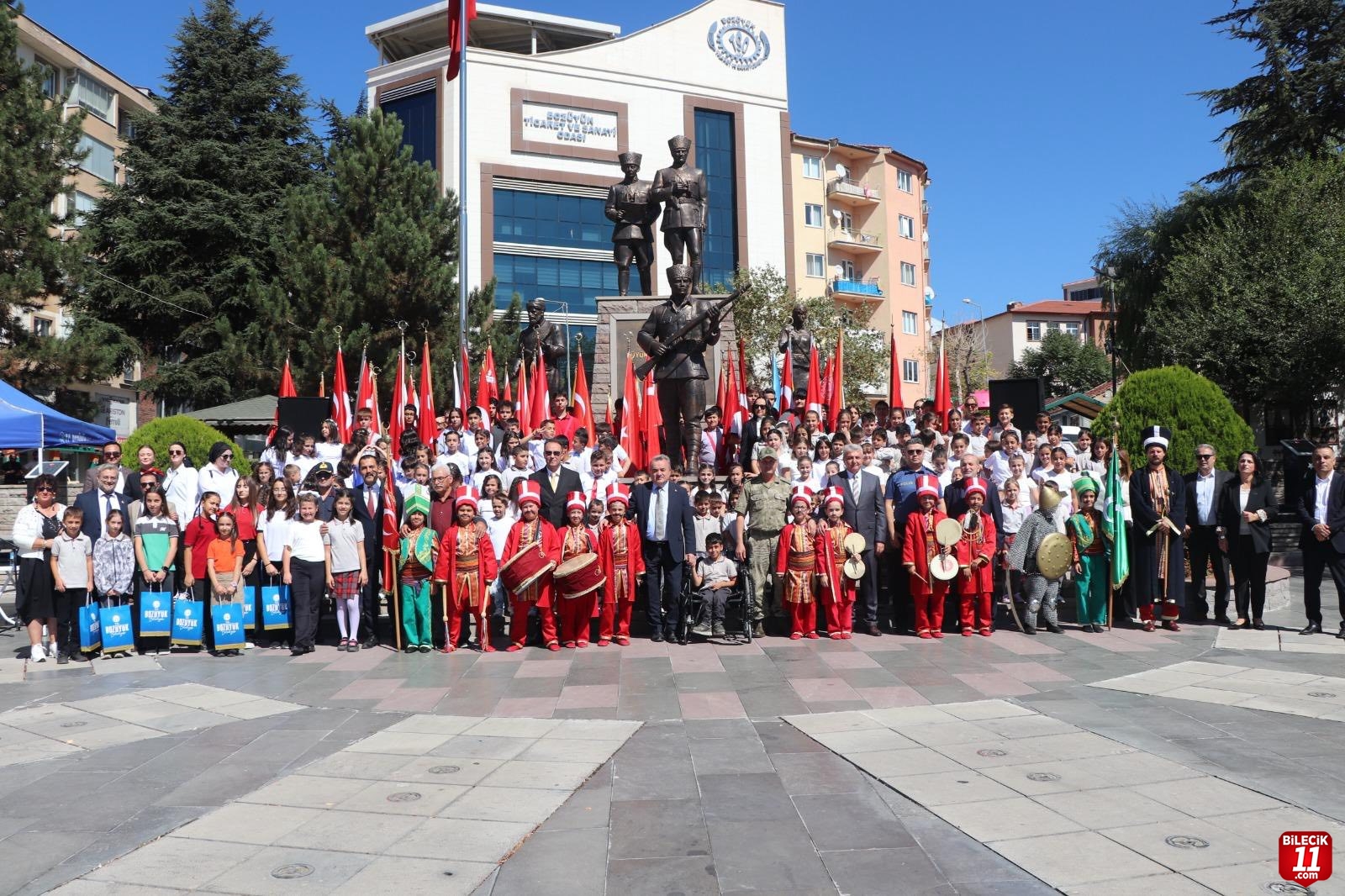 BOZÜYÜK'TE İLKÖĞRETİM HAFTASI KUTLANDI