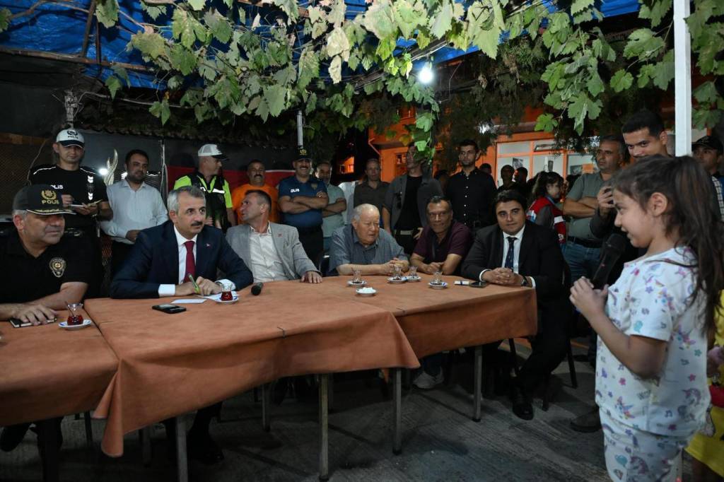 bilecik-haber_edirne-valisi-sezer-vatandaslarla-bir-araya-geldi-95628.jpg