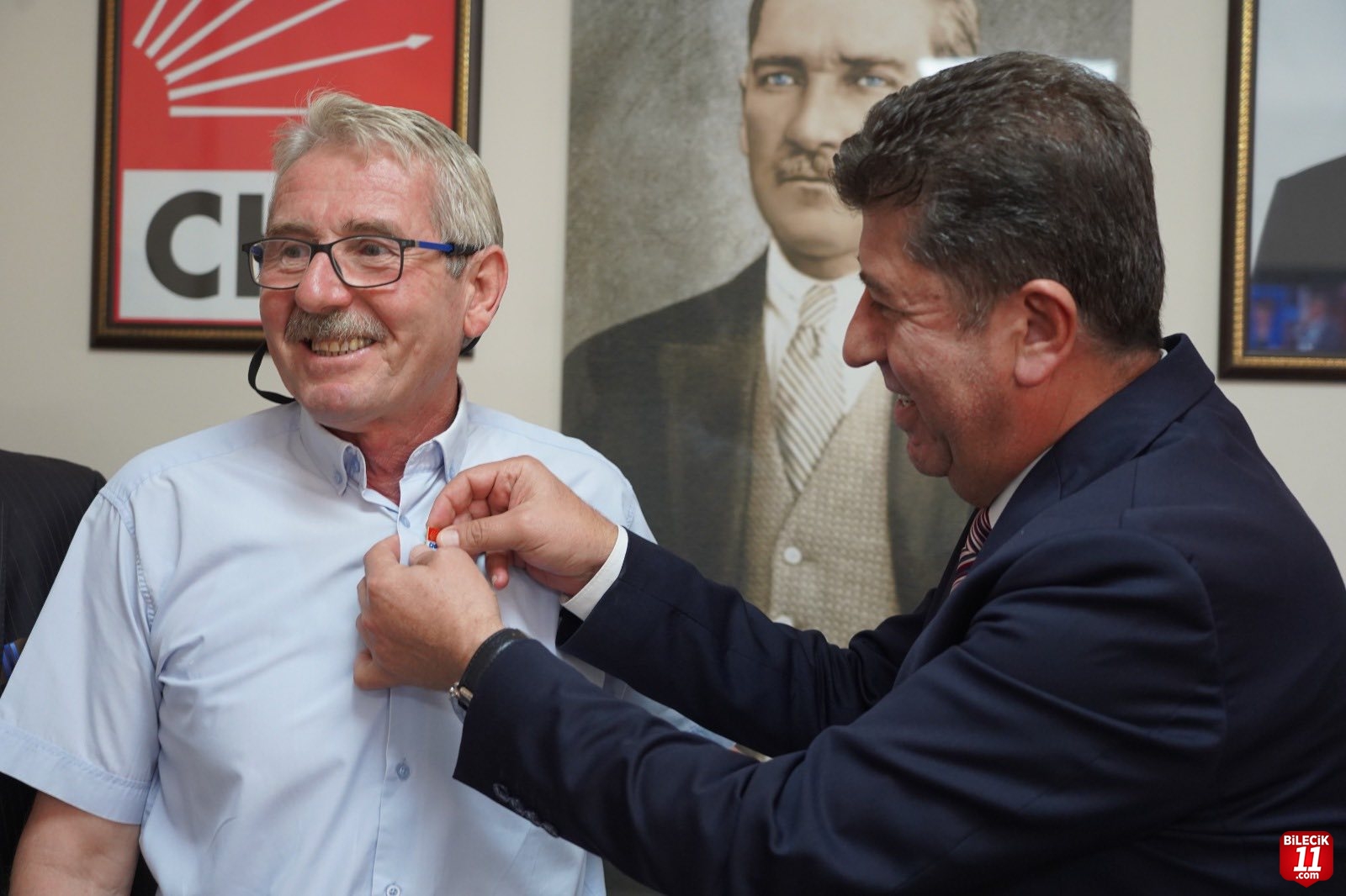 ESKİ BAŞKAN CHP'YE KATILDI