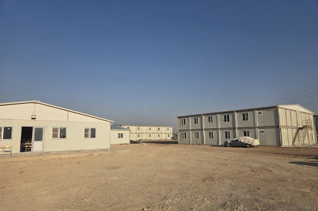 bilecik-haber_karmod-kahramanmaras-ta-400-kisilik-santiye-tipi-konteyner-yapilari-kurdu-96310.jpg