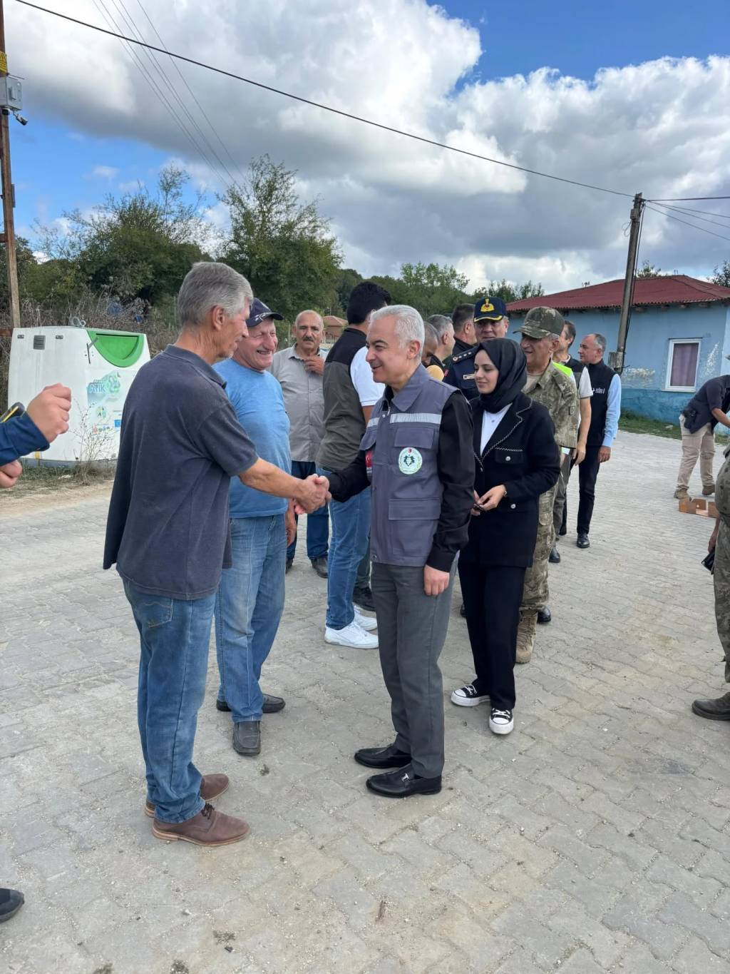 bilecik-haber_kirklareli-valisi-turan-koy-ziyaretlerini-surduruyor-95400.jpg