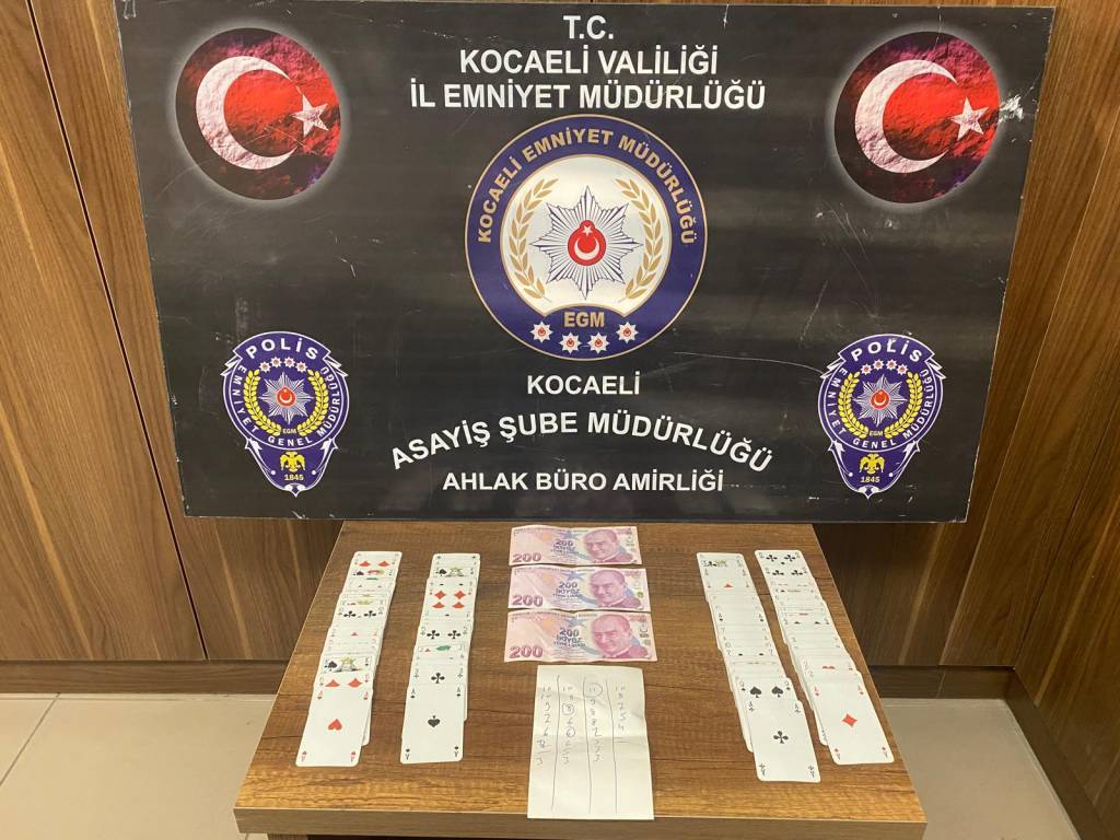 bilecik-haber_kocaeli-de-kumar-oynatan-kahvehane-sahibi-hakkinda-adli-islem-baslatildi-98325.jpg