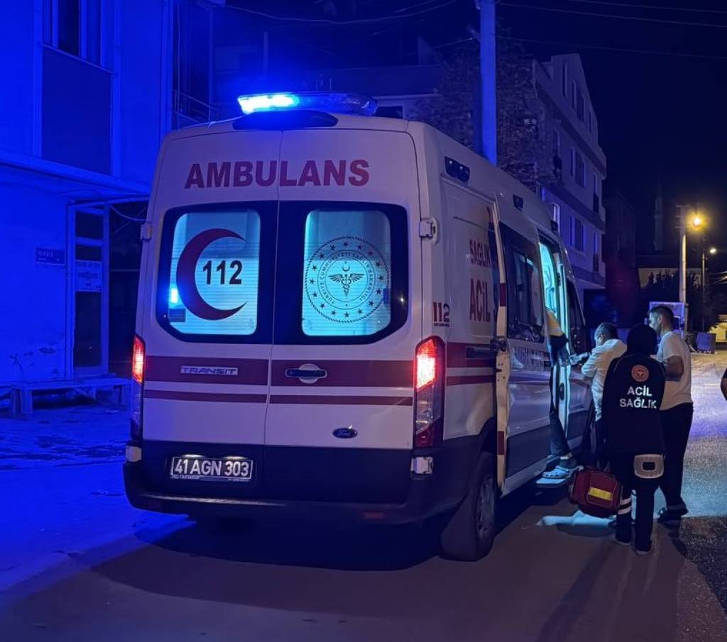 bilecik-haber_kocaeli-de-merdivenden-dusen-kisi-yaralandi-98017.jpg