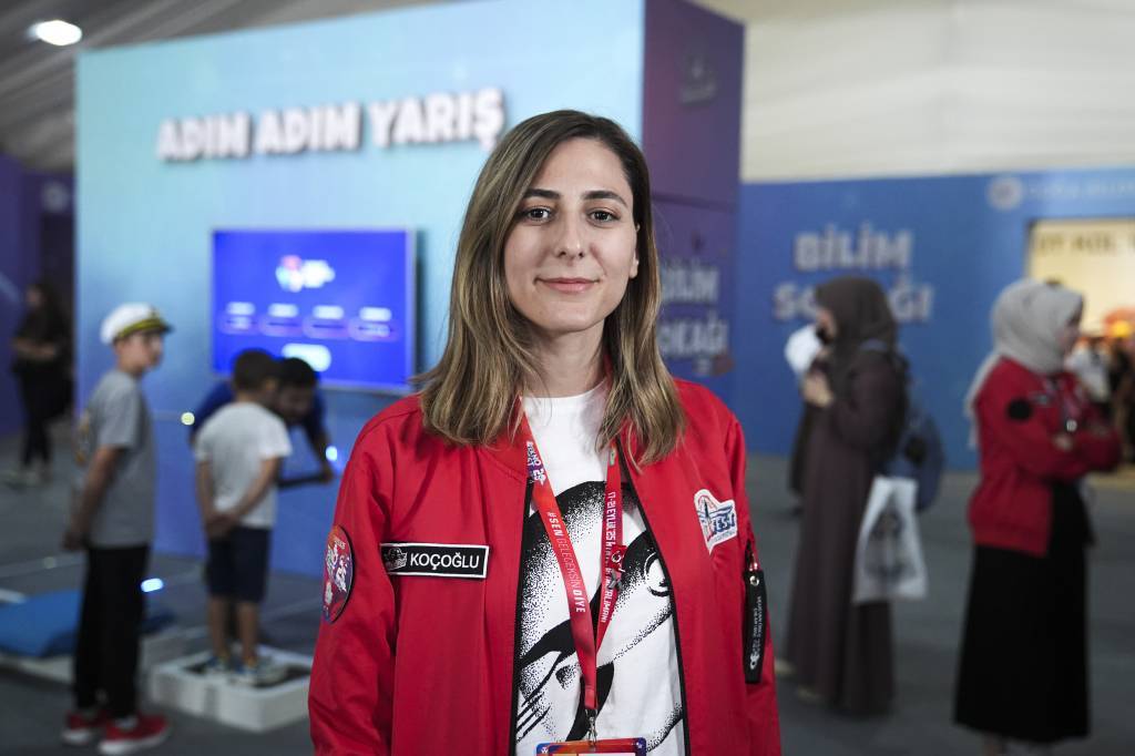 bilecik-haber_teknofest-heyecani-bilim-turkiye-projesiyle-kardes-ve-dost-cografyalara-uzaniyor-97790.jpg