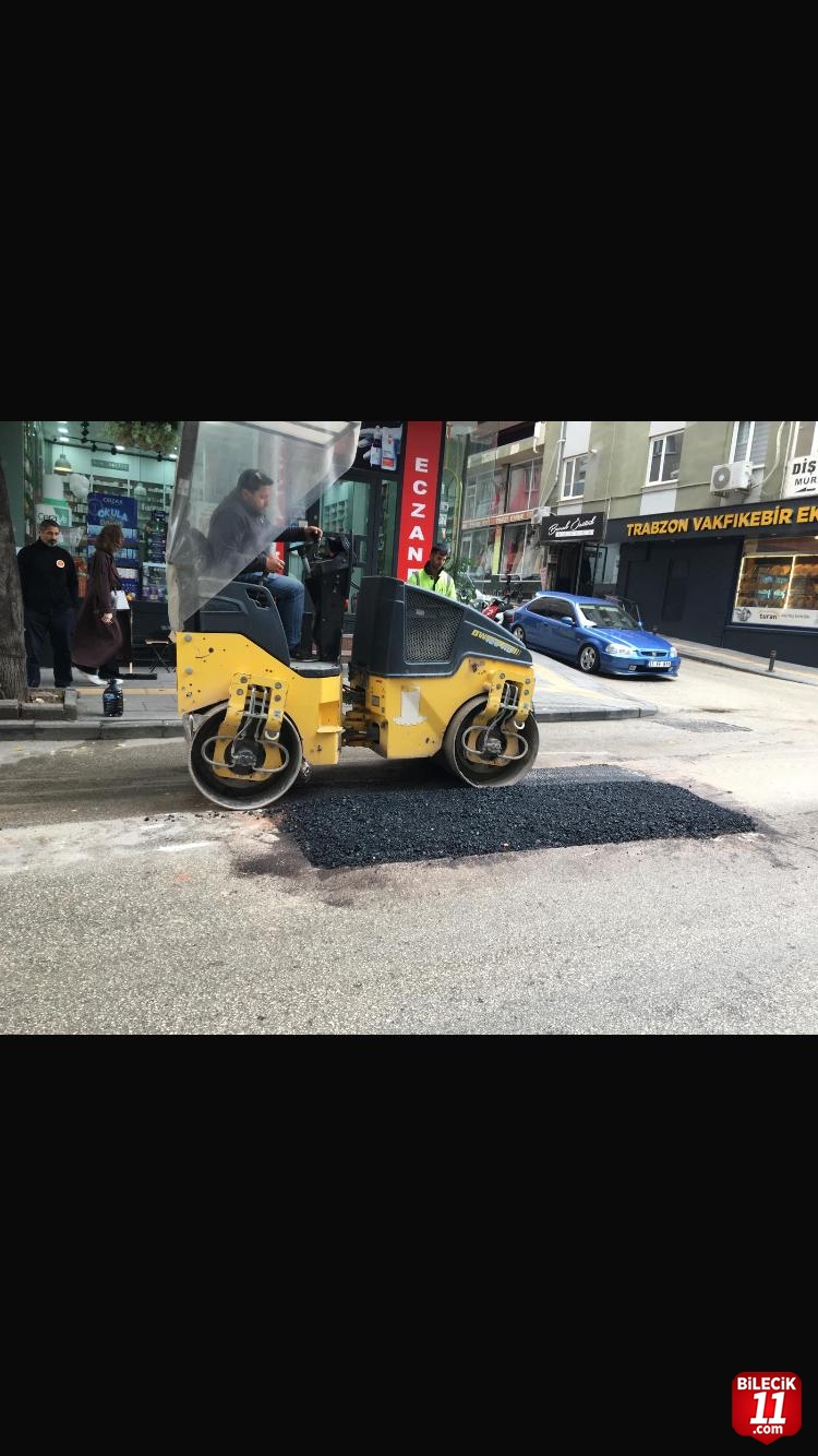 BİLECİK BELEDİYESİNDEN GENİŞ KAPSAMLI ASFALT YAMA ÇALIŞMASI