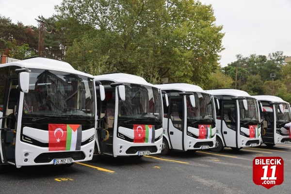 Çekmeköy Belediyesi, Gazze'ye destek için hizmet araçlarına Filistin bayrakları astı