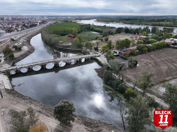 Edirne'de etkili olan yağışlar Tunca ve Meriç nehirlerinin debisini artırdı