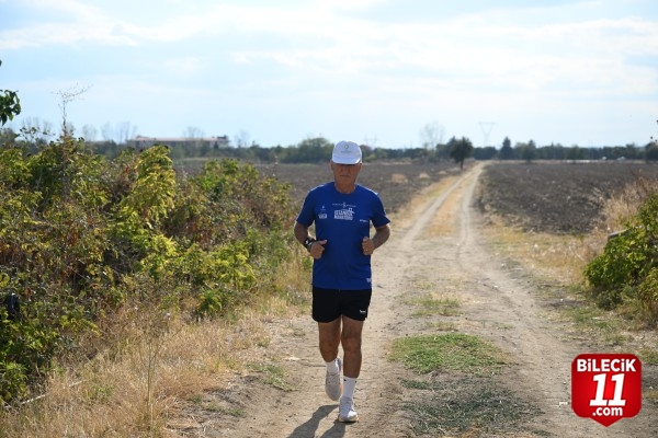 Edirne'de yaşayan 65 yaşındaki master atlet sağlığını koşmaya borçlu