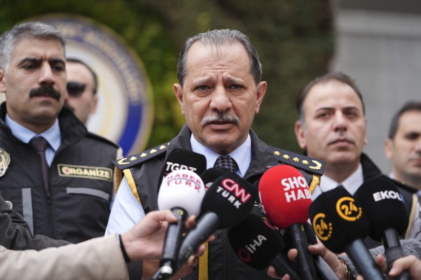 İstanbul'da suç örgütlerine yönelik operasyonlarda yakalanan şüphelilerden 94'ü tutuklandı