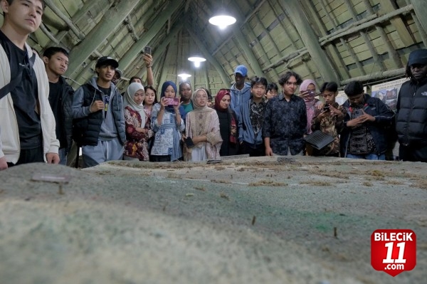 Kırklareli'nde eğitim gören yabancı öğrenciler kenttin tarihi ve turistlik yerlerini gezdi