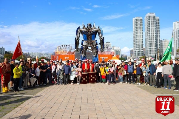 Kocaeli Büyükşehir Belediyesi Mehter Takımı, Güney Kore'de konser verdi