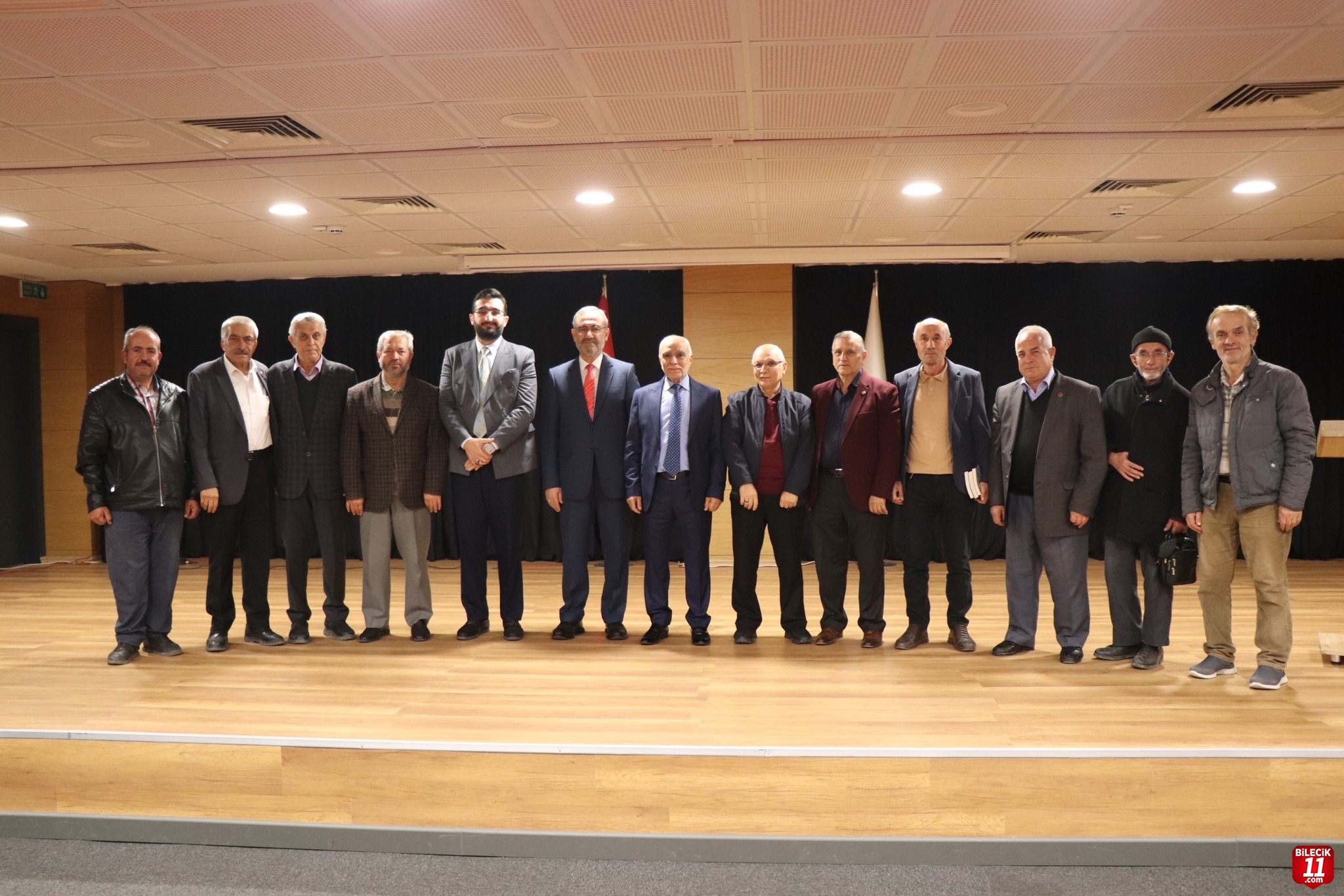 Manevi Değerlere Işık Tutan Konferans: “Peygamberimiz ve Aile Hayatı”