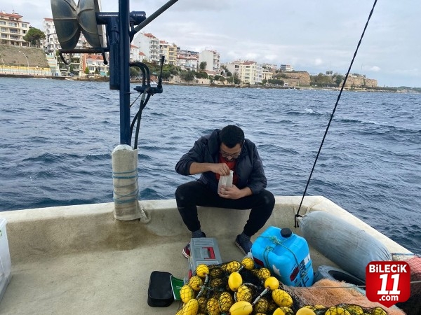 Marmara Denizi araştırmak için Gelibolu'dan numune alındı