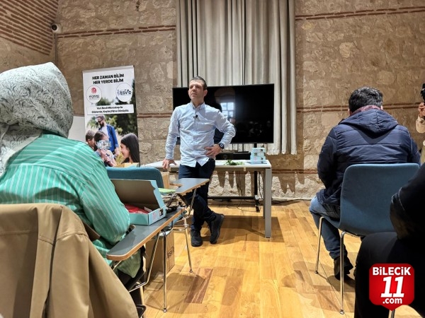 "Öğretmenler Bilimde Buluşuyor Atölyesi" İstanbul'da düzenlendi