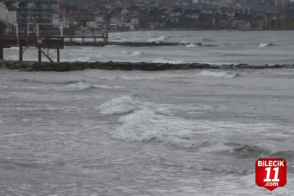 Tekirdağ'da poyraz deniz ulaşımını olumsuz etkiliyor