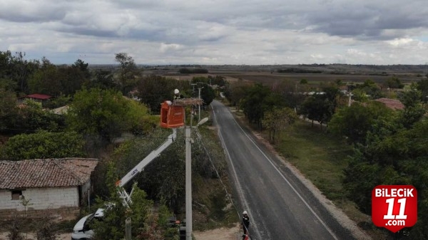 Trakya'da leylek yuvalarının bakımı termal kameralı dronla yapılıyor