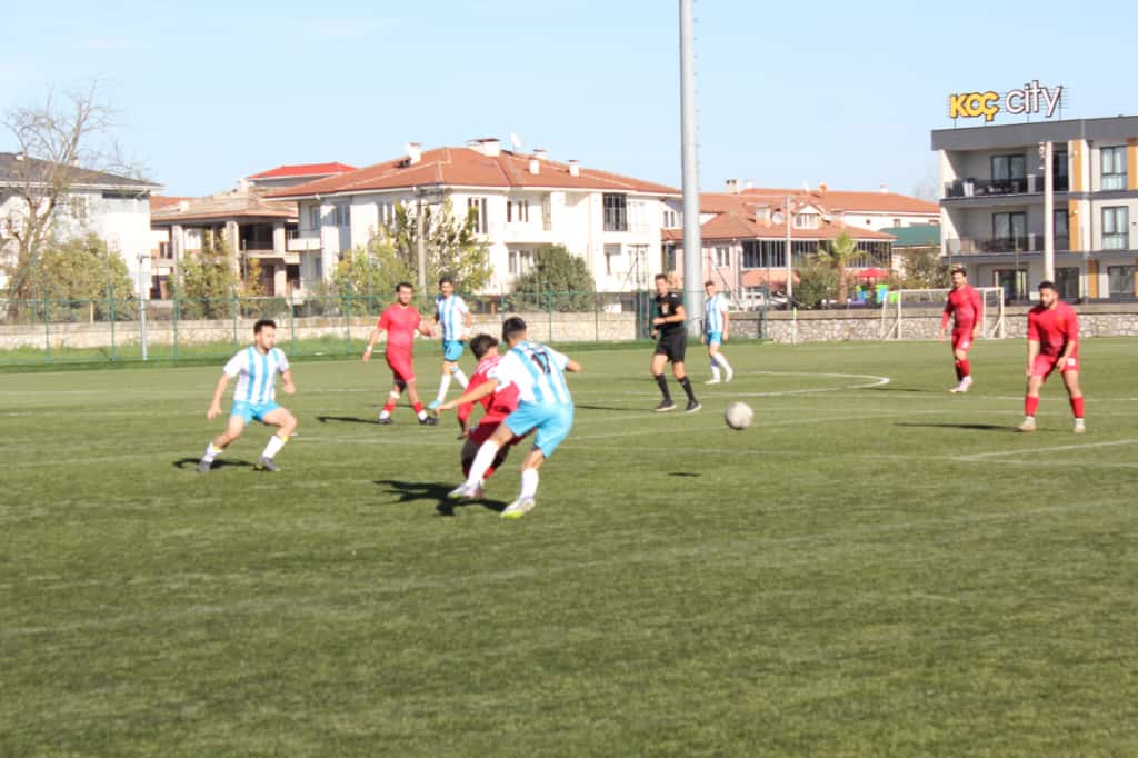 BŞEÜ Futbol Takımı Başarılarına Bir Yenisini Ekledi