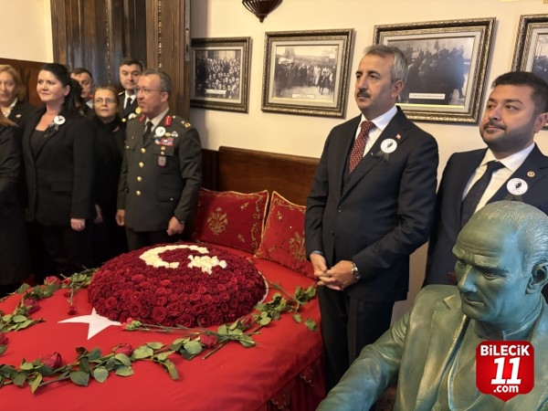 Büyük Önder Atatürk ebediyete intikalinin 87. yılında İstanbul'da anıldı