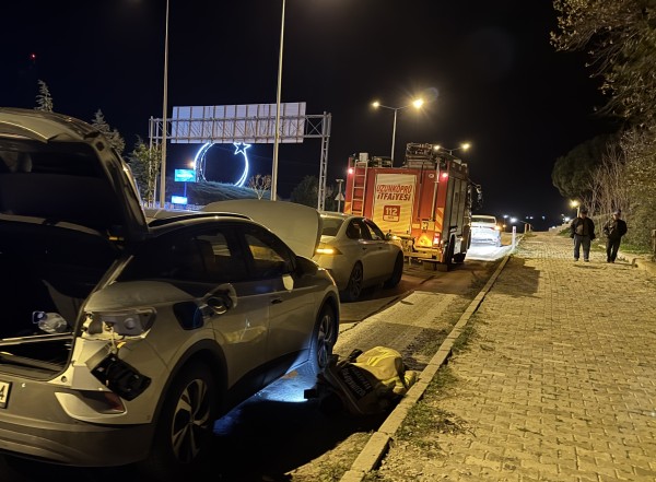 Edirne'de tırdan düşen demir parçasına çarpan elektrikli araçta hasar oluştu