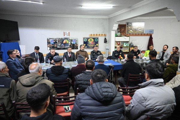 Edirne Emniyet Müdürü Ayhan, Yıldırım Hacısarraf Mahallesi sakinleriyle buluştu