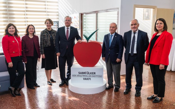 Hacettepe Üniversitesi ve Sabri Ülker Vakfı'ndan beslenme okuryazarlığı alanında işbirliği