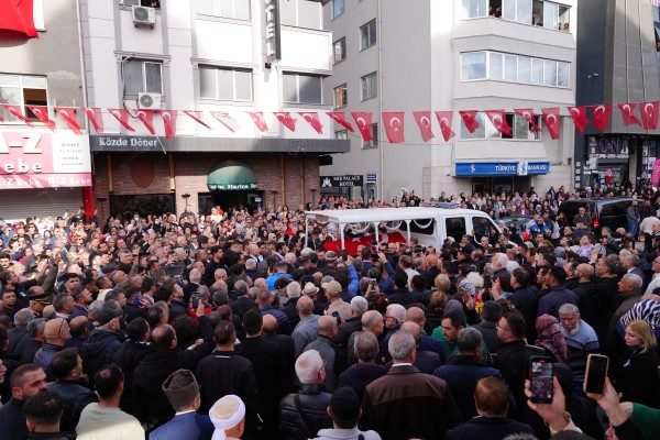 Hırvatistan'daki uçak kazasında şehit olan pilot Hasan Bahar son yolculuğuna uğurlandı