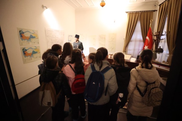 Kırklareli'nde öğrenciler Türkiye Yüzyılı Maarif Modeli kapsamında kenti keşfediyor