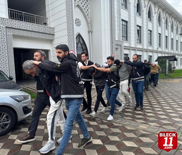 Kocaeli'deki fabrika yangınına ilişkin gözaltına alınan 11 zanlı adliyeye sevk edildi