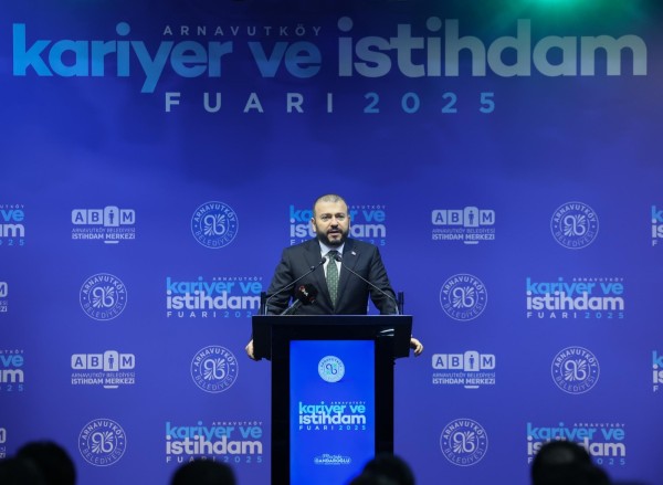 Arnavutköy Belediyesinin "Kariyer ve İstihdam Fuarı" başladı
