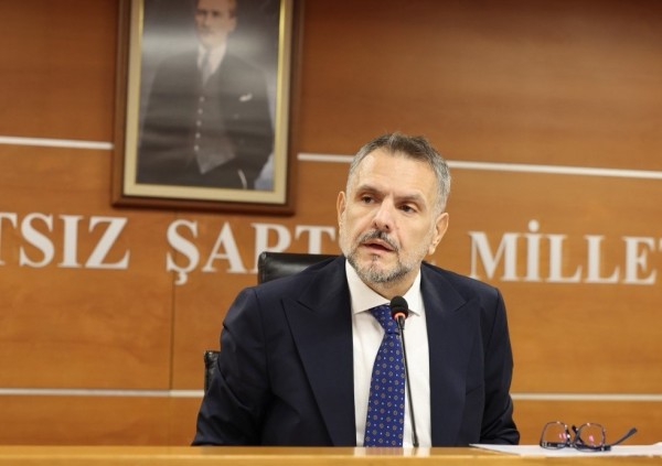Bayrampaşa meclisinde borçlar ve işten çıkarmalar konuşuldu