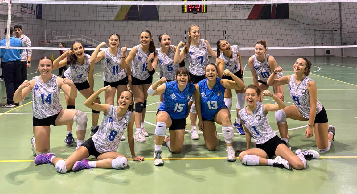 Bozüyük Belediyesi Eğitim ve Spor Kulübü Voleybol Takımı İlk Maçını Kazandı