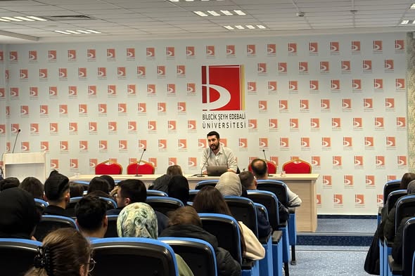 BŞEÜ'de Kariyer Tercihleri Semineri Düzenlendi