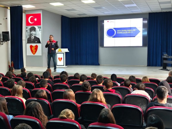 Edirne'de öğrencilere gıda güvenliği eğitimi verildi