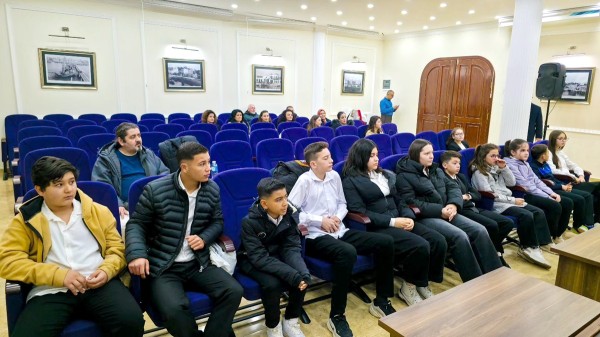 Gelibolu'daki okul meclisleri toplandı