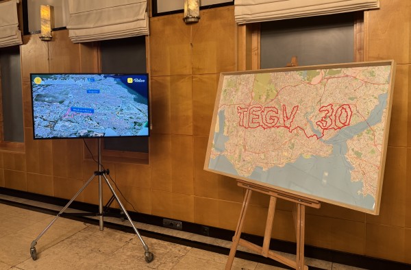 İstanbul'un sokakları TEGV'nin 30. yılı için sanat hattına dönüştü